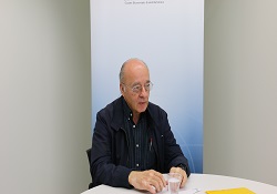 José Luis Coraggio-ri elkarrizketa