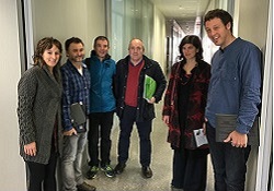 Isabelle Hillenkampek esperientziak trukatzen ditu LANKI eta GEZKIko-ikertzaileekin, Hegoari (UPV/EHU) esker