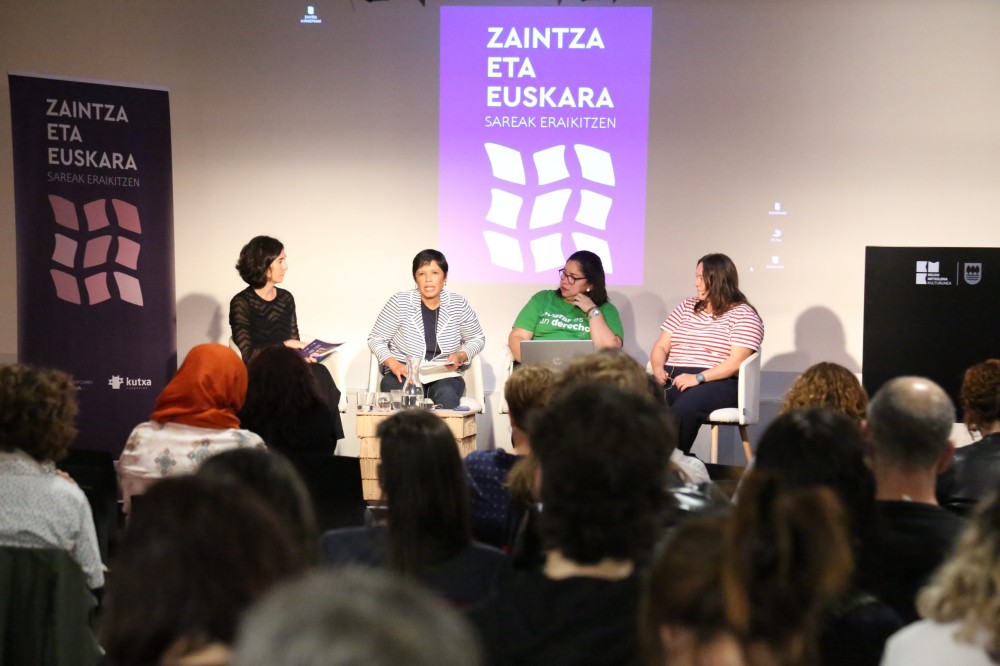 Zaintza eta euskara: “Korapilo handia” askatzeko tresnak bilatzen