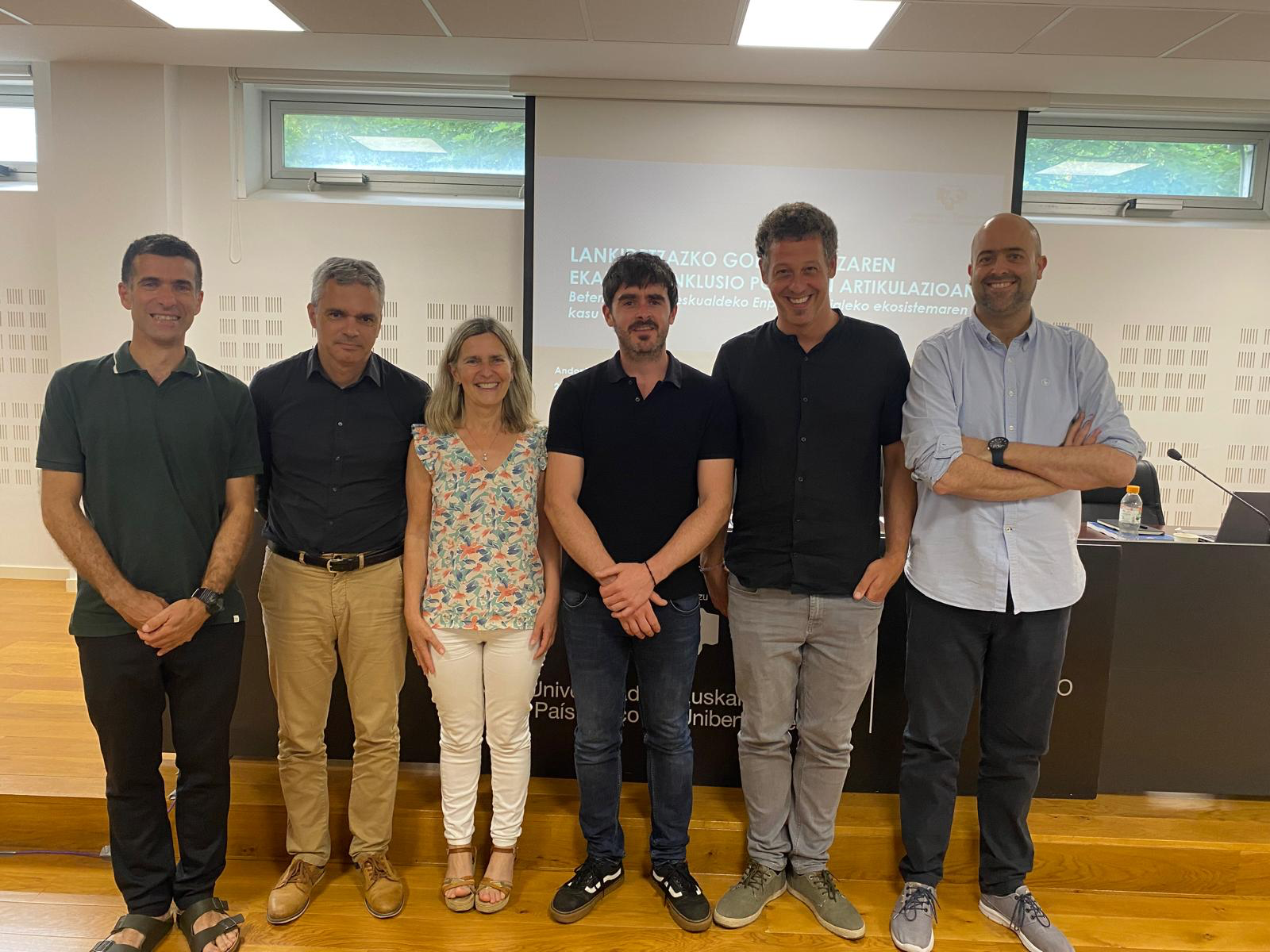 Presentación de tesis doctoral